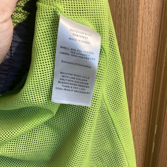 Eddie Bauer Big Boy's Youth Hybrid Quick Dry Mesh Lined Active Shorts - Picture 5 of 5